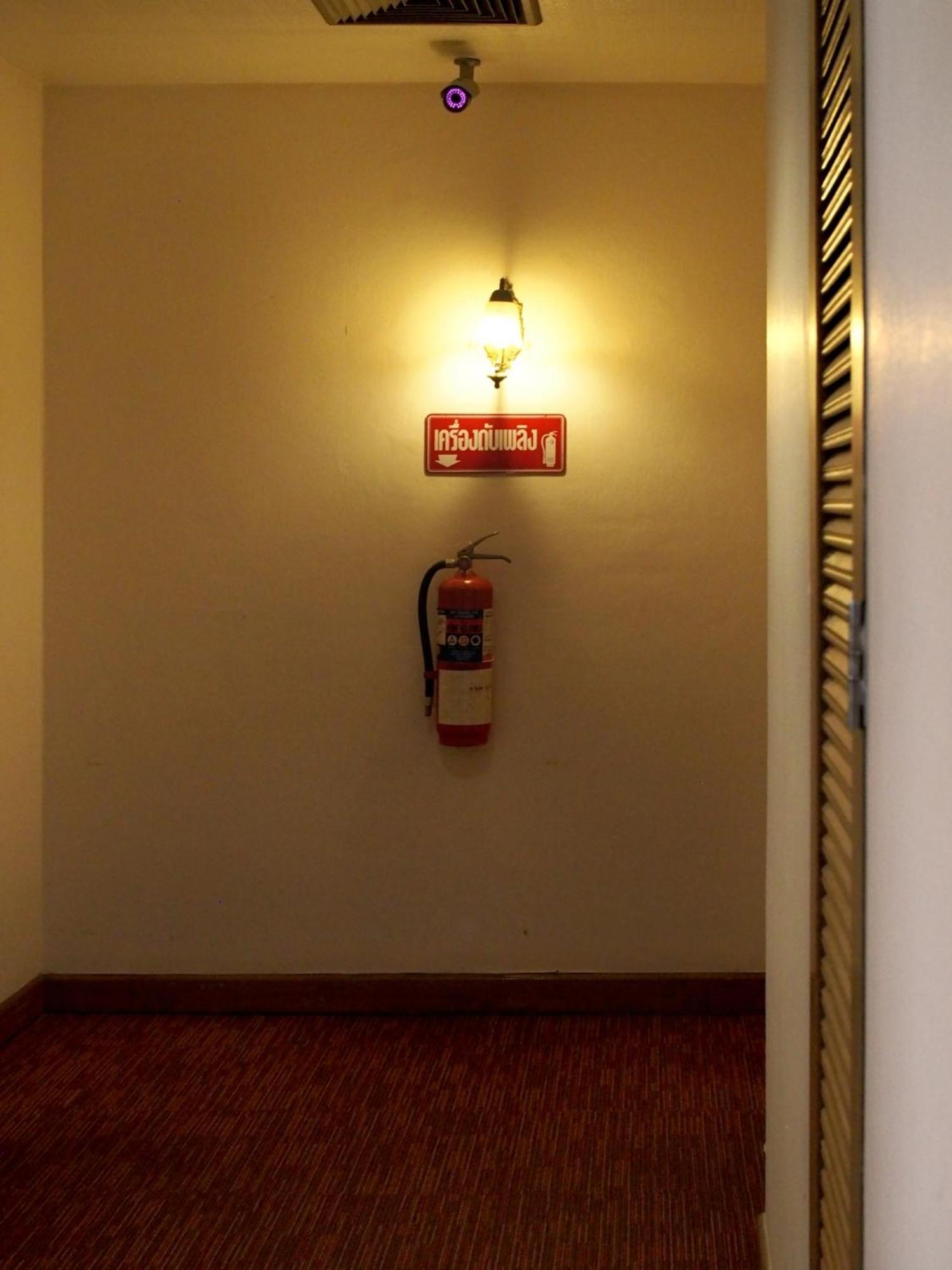 Wish Inn Chidlom Bkk - วิช อินน์ ชิดลม X Makkasan Экстерьер фото