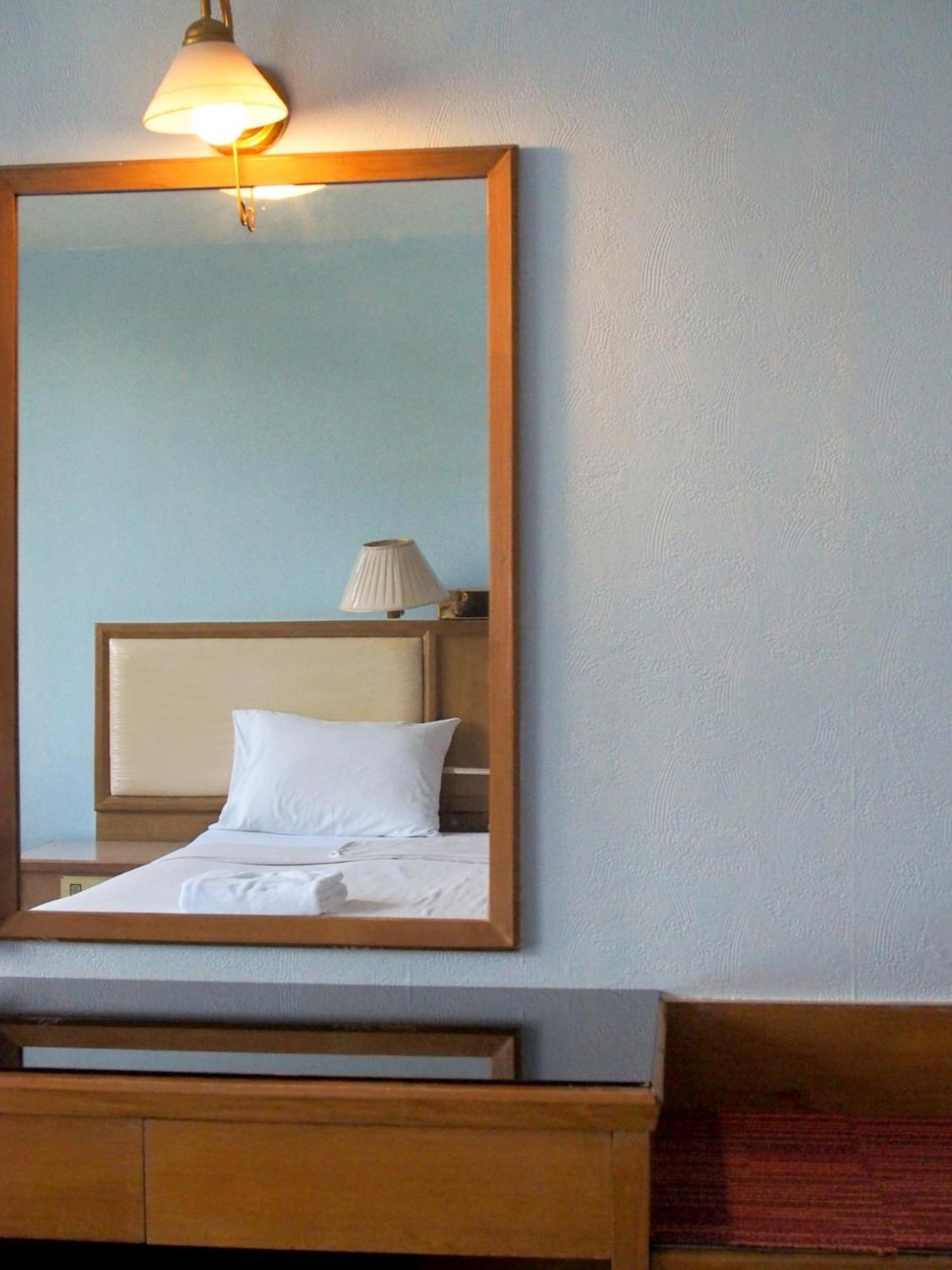 Wish Inn Chidlom Bkk - วิช อินน์ ชิดลม X Makkasan Экстерьер фото